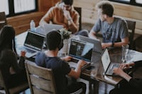 TECHLY 数据服务团队作战室，支撑幸运168飞艇结果查询与168官方结果查询历史